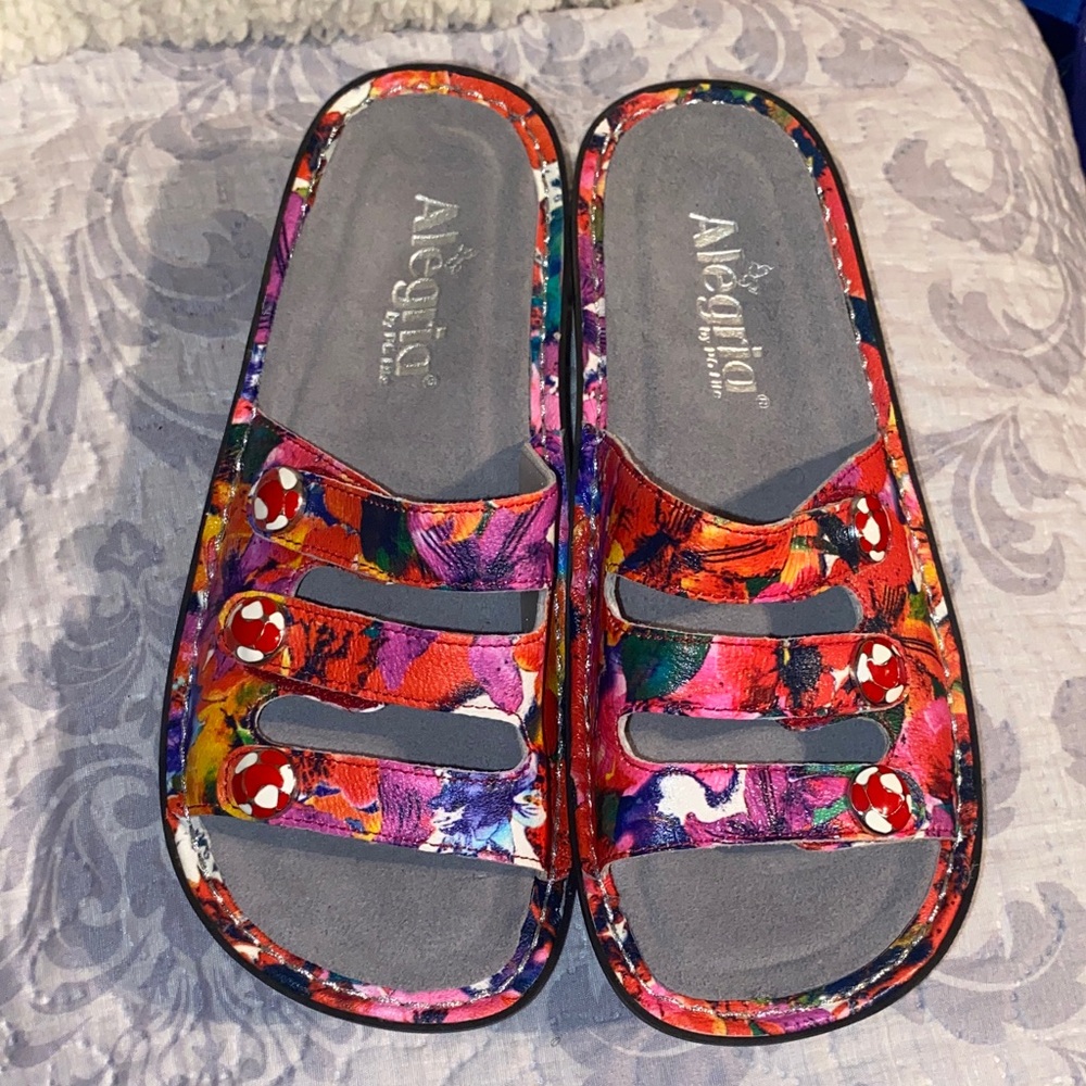 Alegria Vibrant Multicolor Abstract Slide Sandals
